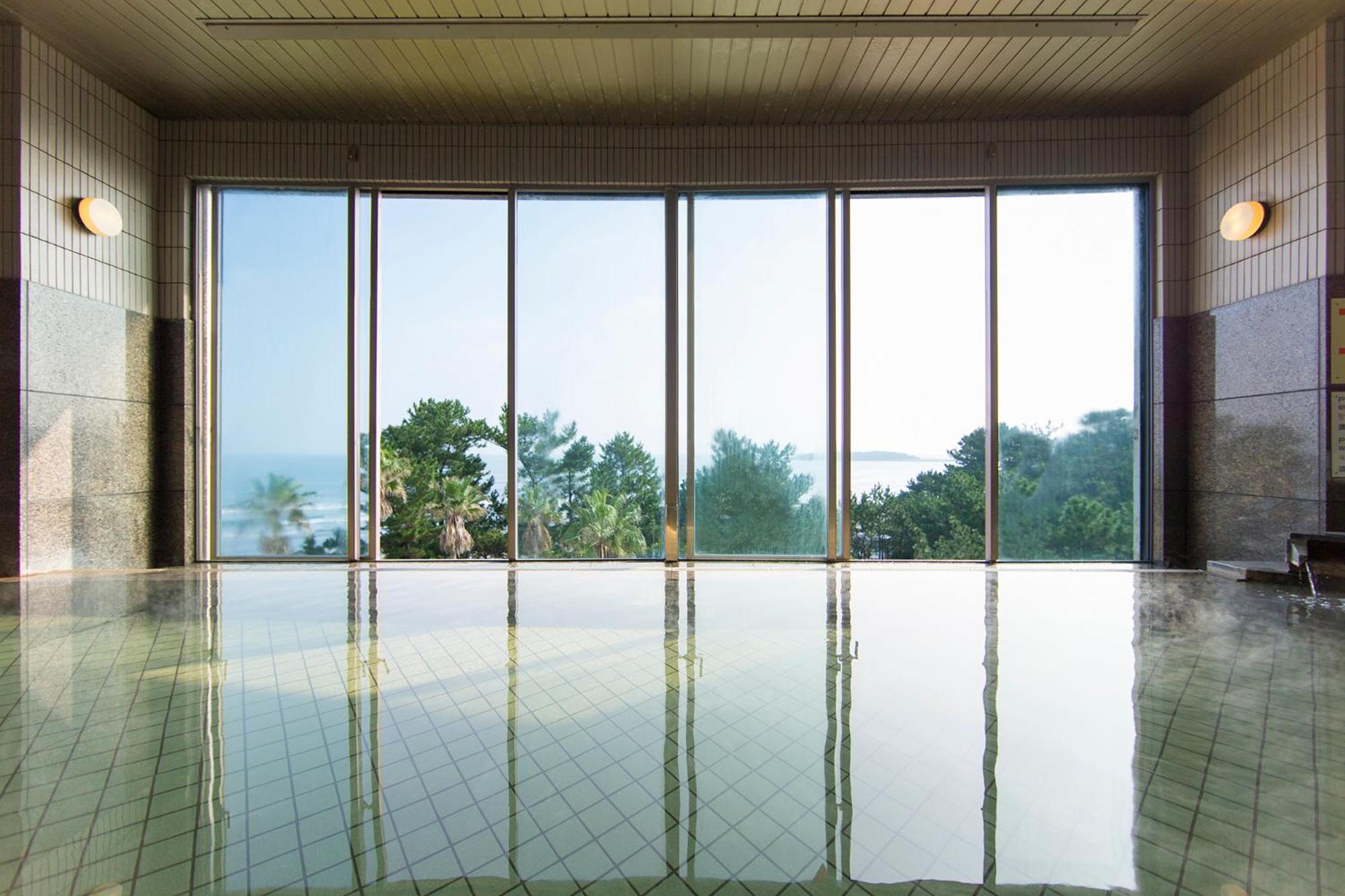 ANA Holiday Inn Resort Miyazaki, an IHG Hotel Eksteriør billede